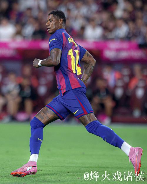 巴萨主帅:拉什福德主动让位,胜利才是首要目标 巴萨主帅:拉什福德主动让位,胜利才是首要目标